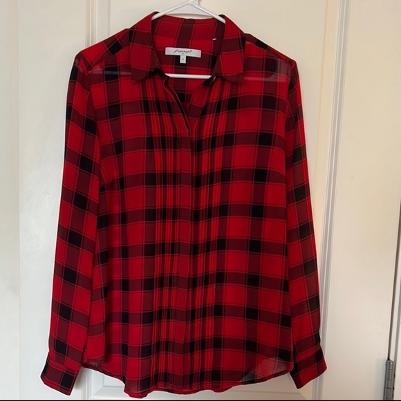 Foxcroft Plaid Long Sleeve Button Down Red Black Size 8 (Medium) - Picture 6 of 6